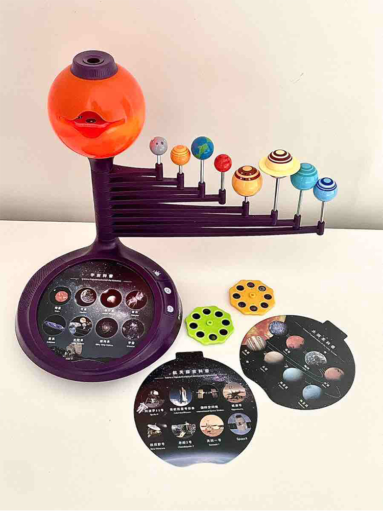 太陽系プロジェクター子供用おもちゃ STEMテクノロジーガジ - Electronics Gadgets For Kids のレビューと価格